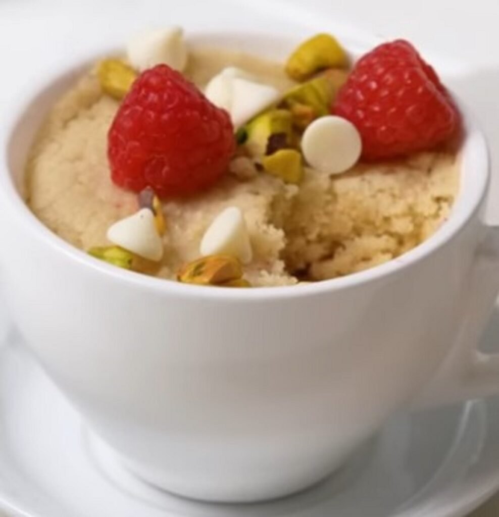 Fluffy White Chocolate Raspberry Mug Cake