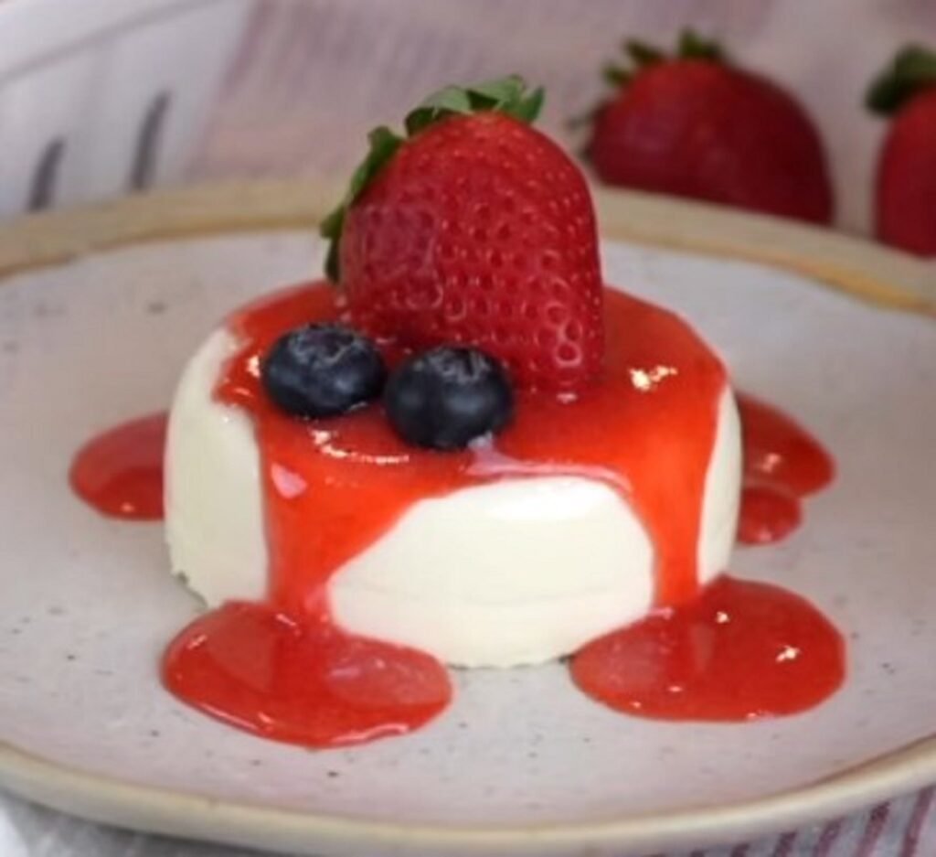 Classic Creamy Panna Cotta Recipe