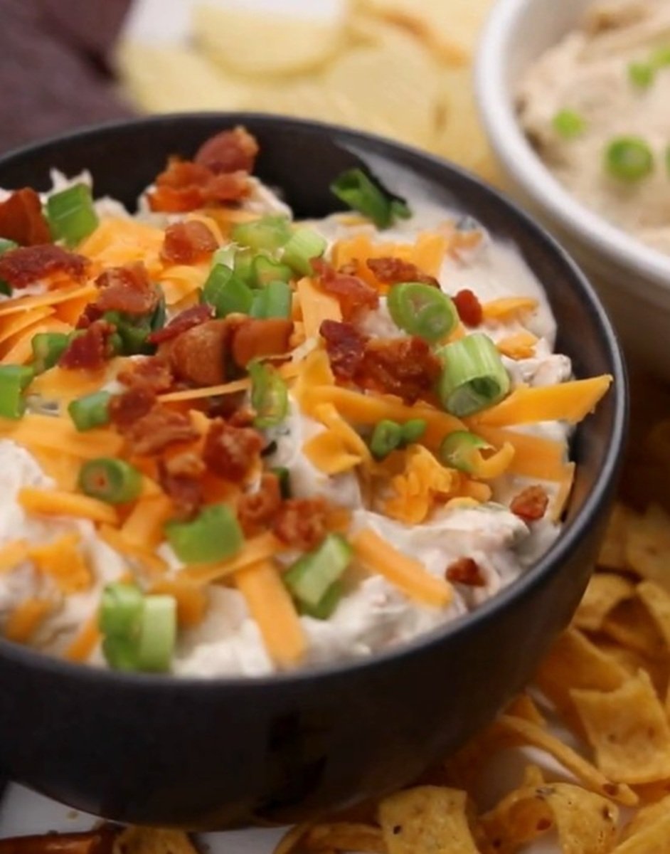 Loaded Baked Potato Dip Recipe