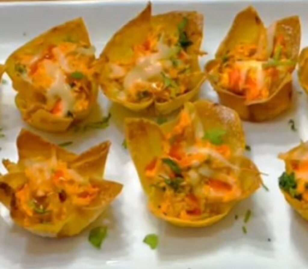 Buffalo Chicken Wonton Cups