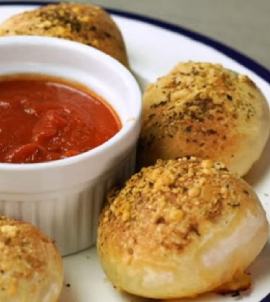 Chicken Alfredo Pizza Bombs Recipe