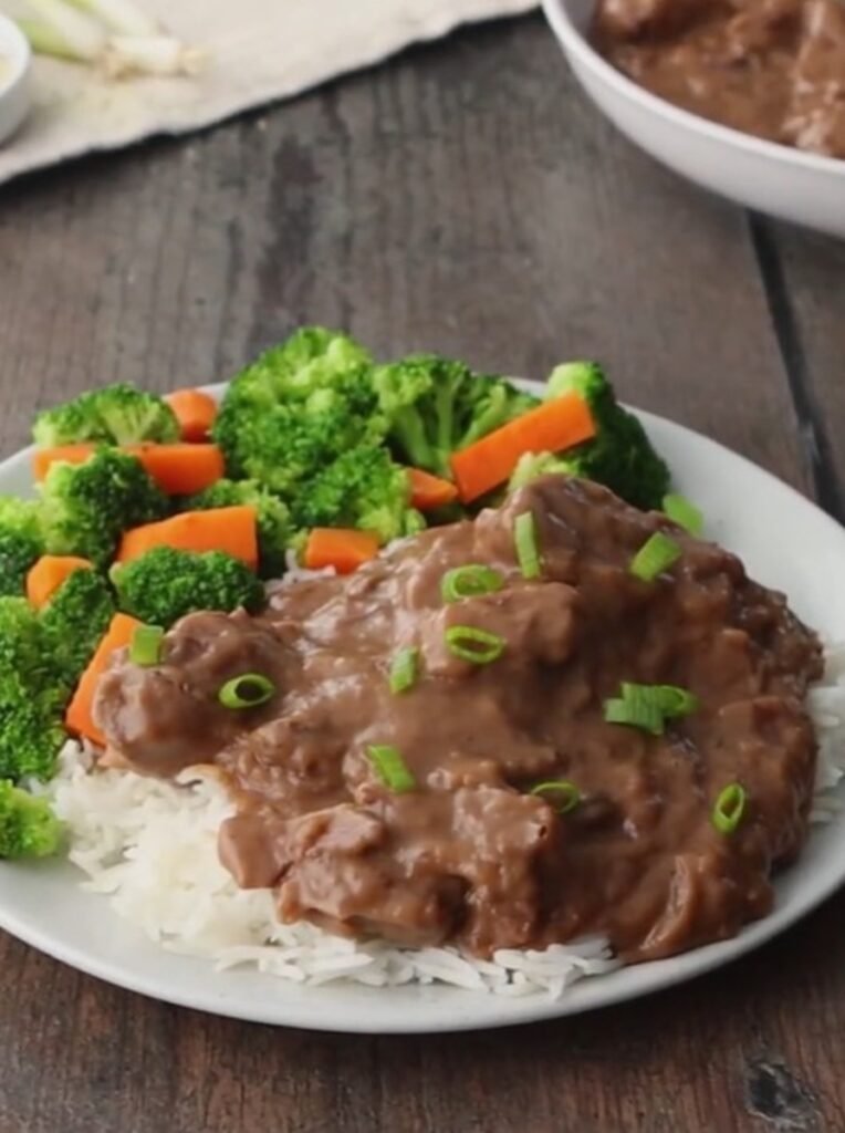 Crockpot Beef Tips and Gravy Recipe